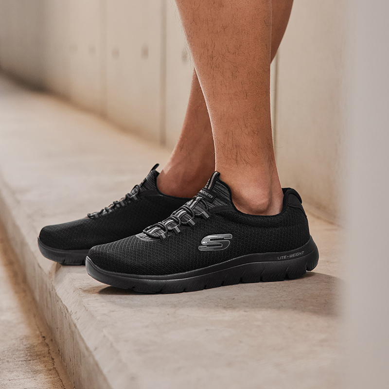 Skechers Men 52811‑BBK Summits - Men'S Shoes With Memory Foam 评论和价格