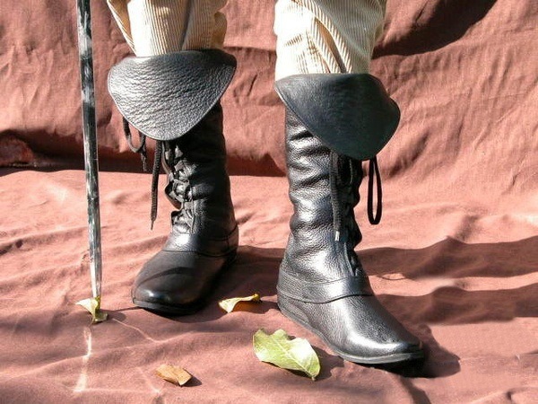 Halloween Victorian Renaissanc - Men'S Shoes Louis Vuitton 评论和价格